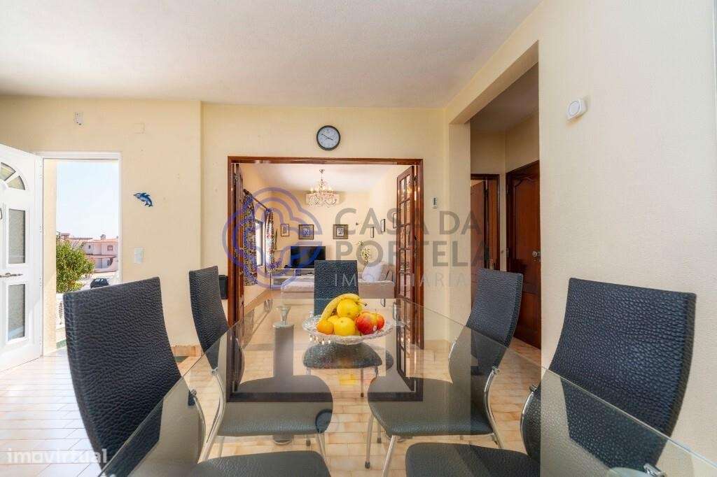 Magnífica Moradia T3 com Vista Mar e Localização Estratégica – Loulé-42