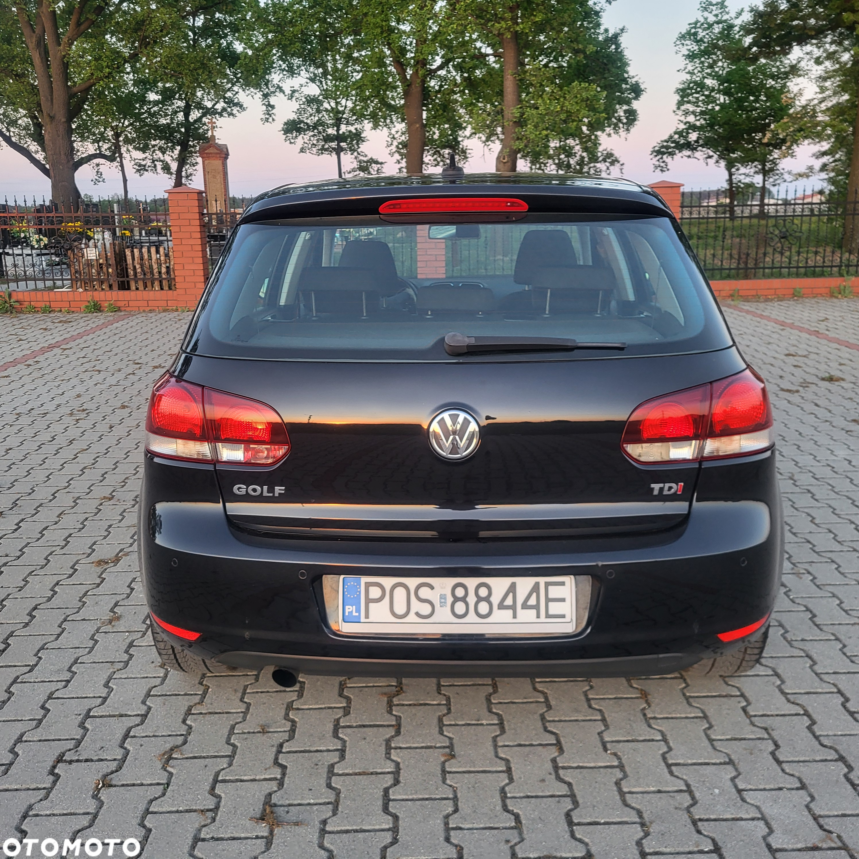 Volkswagen Golf 1.6 TDI DPF Highline - 5