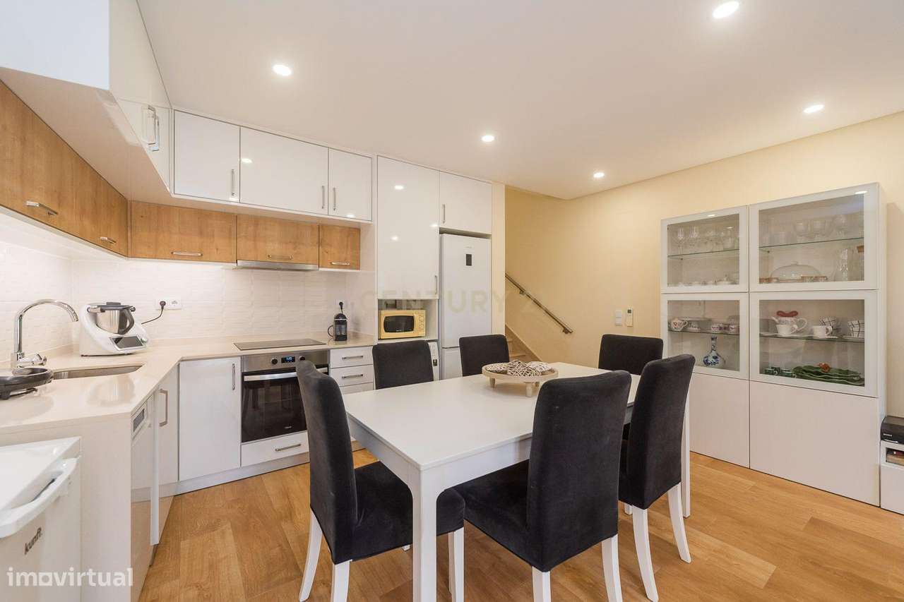 Moradia T3 localizada na aldeia de Cheleiros - Mafra-6