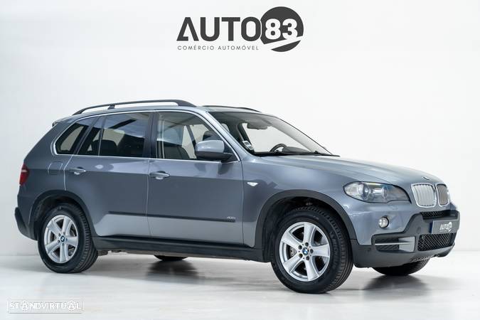 BMW X5 4.8 i - 1