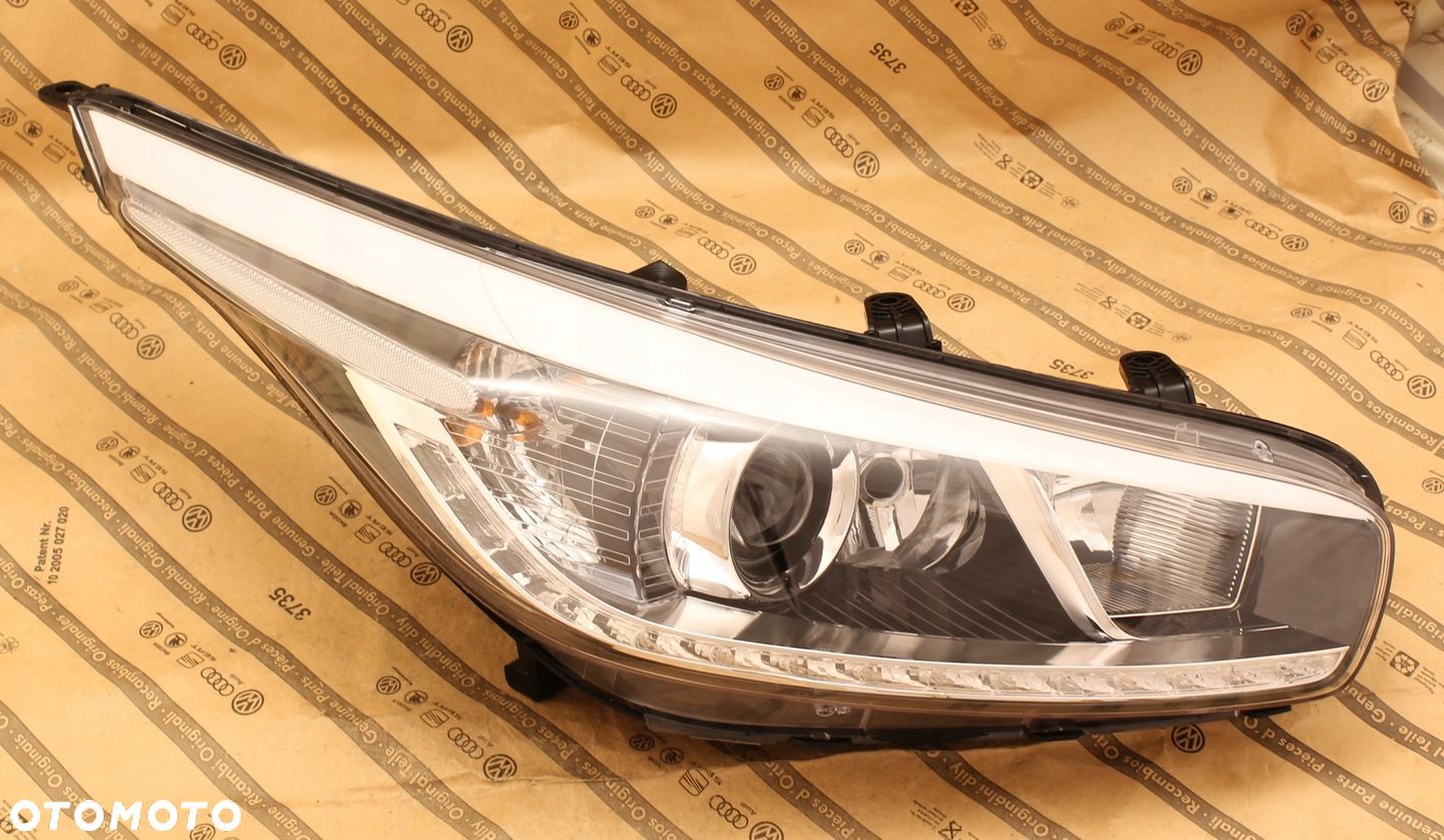 KIA CEED CEED 2 II 12-18 LAMPA SOCZEWKA ZWYKŁA  LED - 1