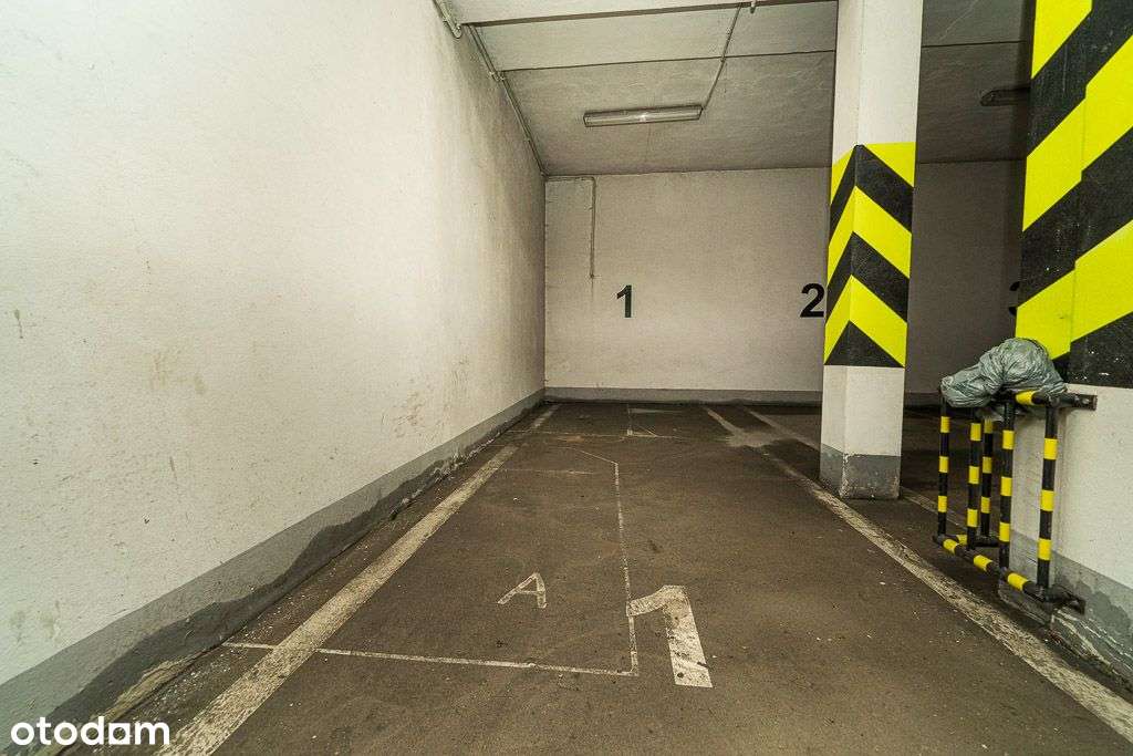 Do sprzedania miejca postojowe w hali garażowej - Pełny obrazek: 3/4