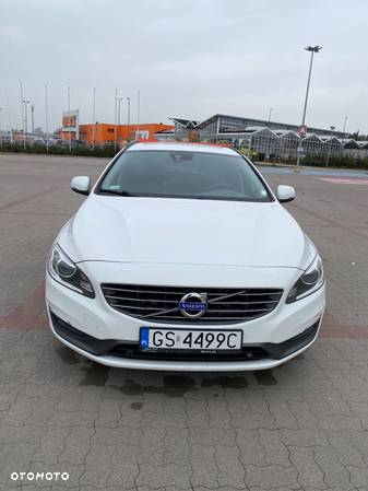 Volvo V60 D4 Drive-E Momentum - 4