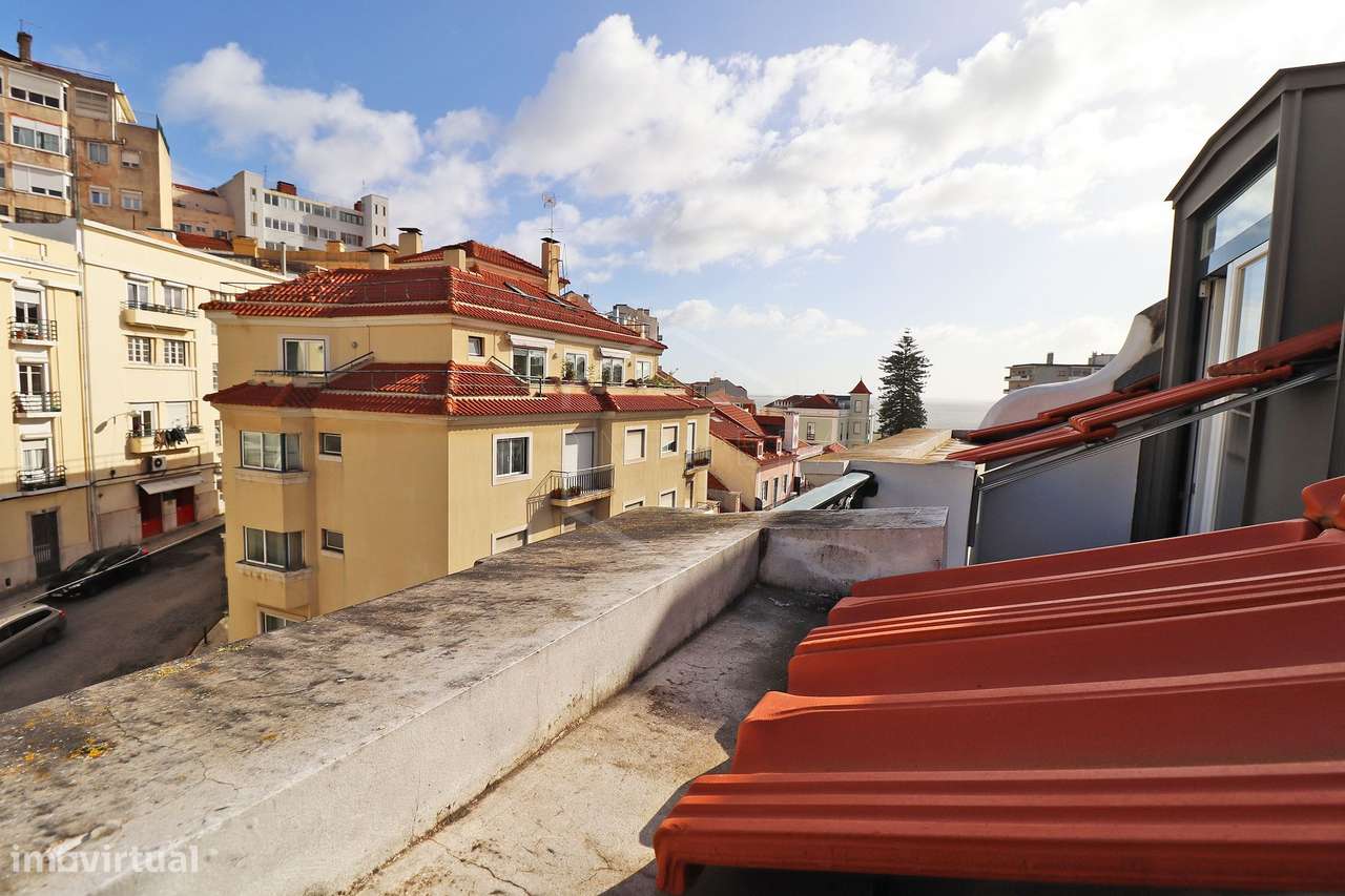 Apartamento T2 remodelado em São Vicente, Lisboa-12