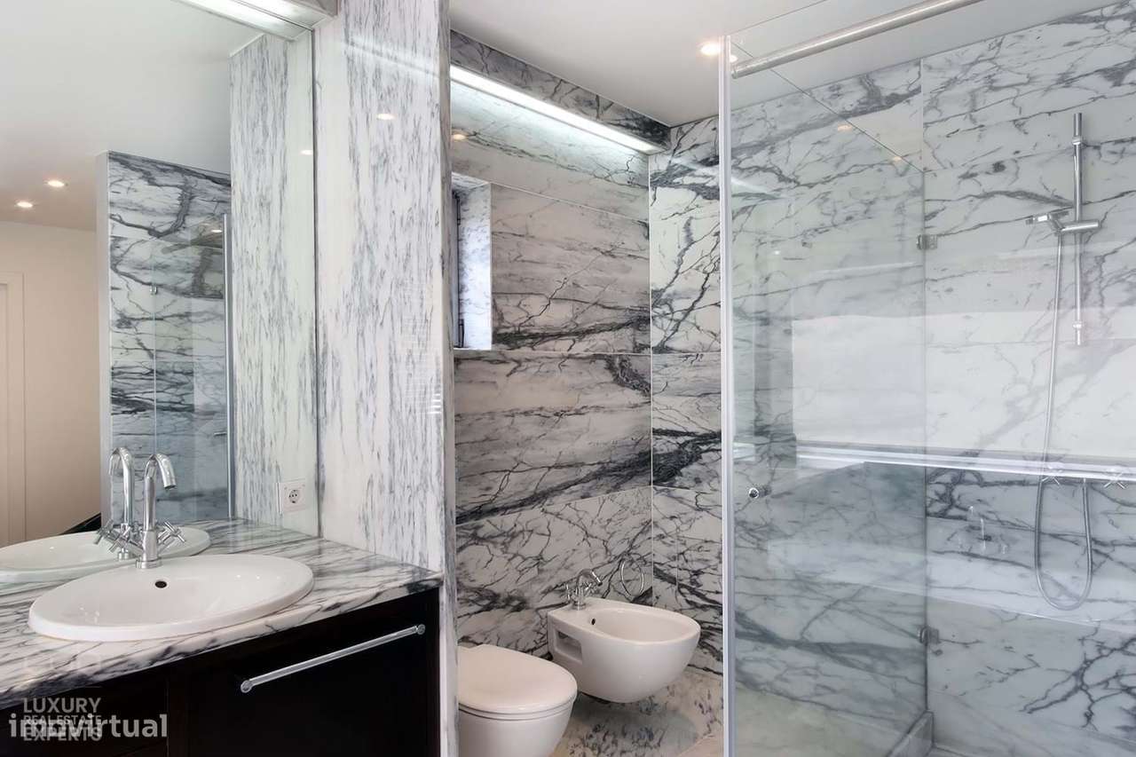 Moradia, 391 m², Charneca de Caparica e Sobreda-23