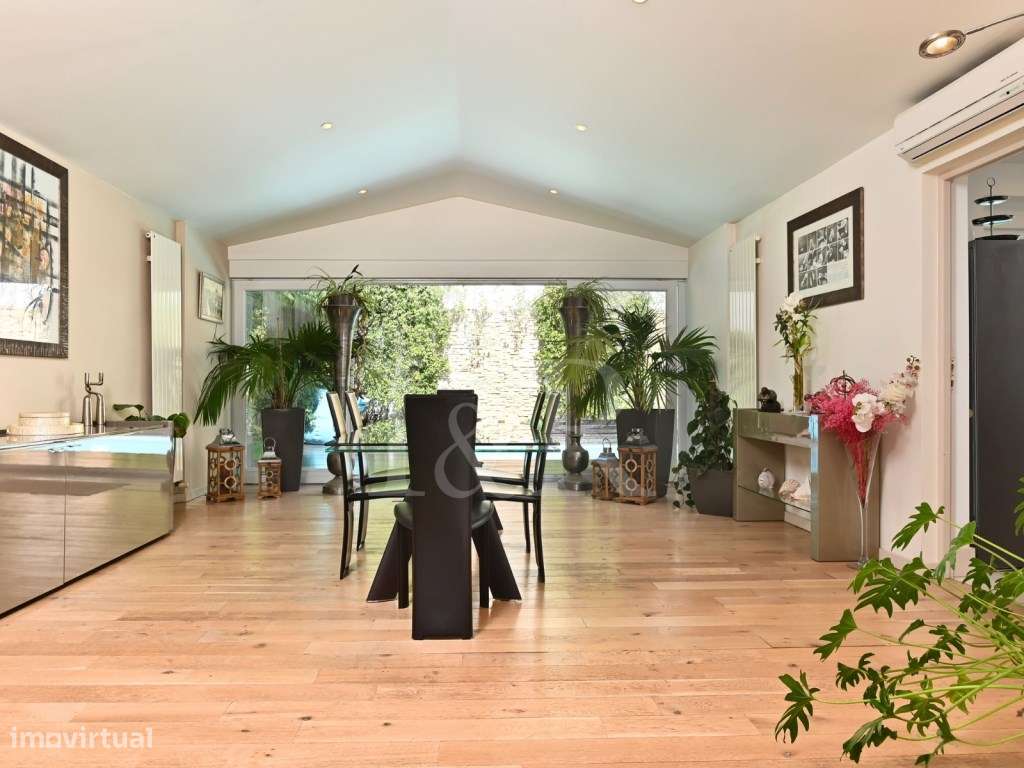 Moradia T6 com jardim, piscina e vista rio no Restelo, Lisboa-16