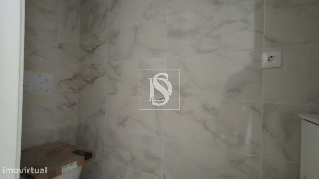 Apartamento T2 Venda em Esgueira,Aveiro-35