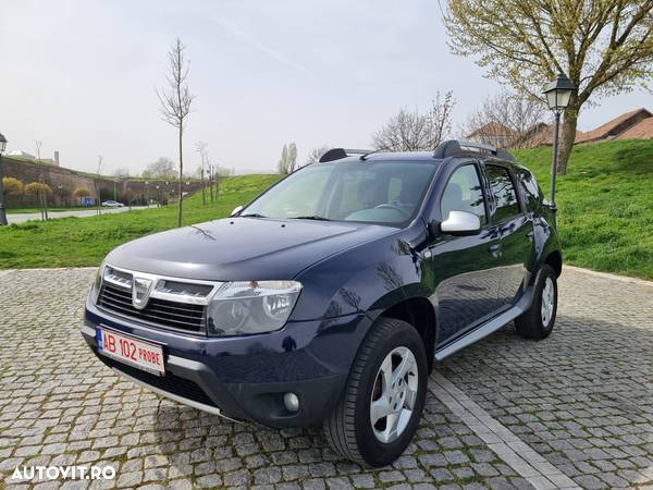 Dacia Duster 1.6 16V 4x4 Prestige - 1