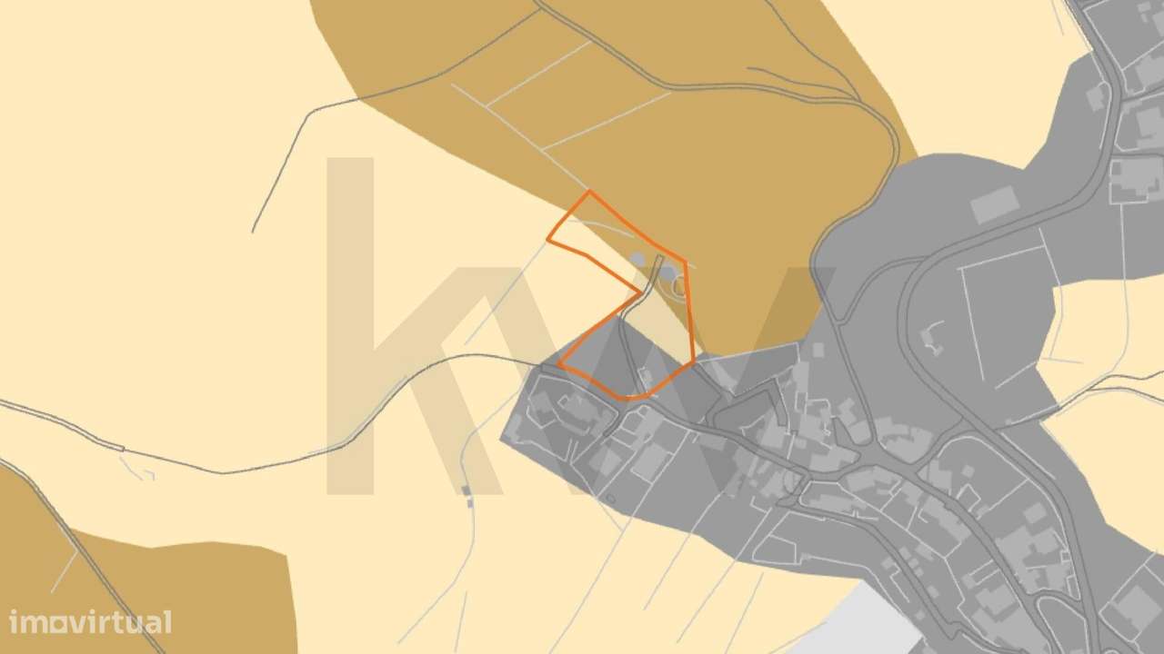 Terreno com Projeto Vivo de Permacultura e Potencial de Construção | P-24