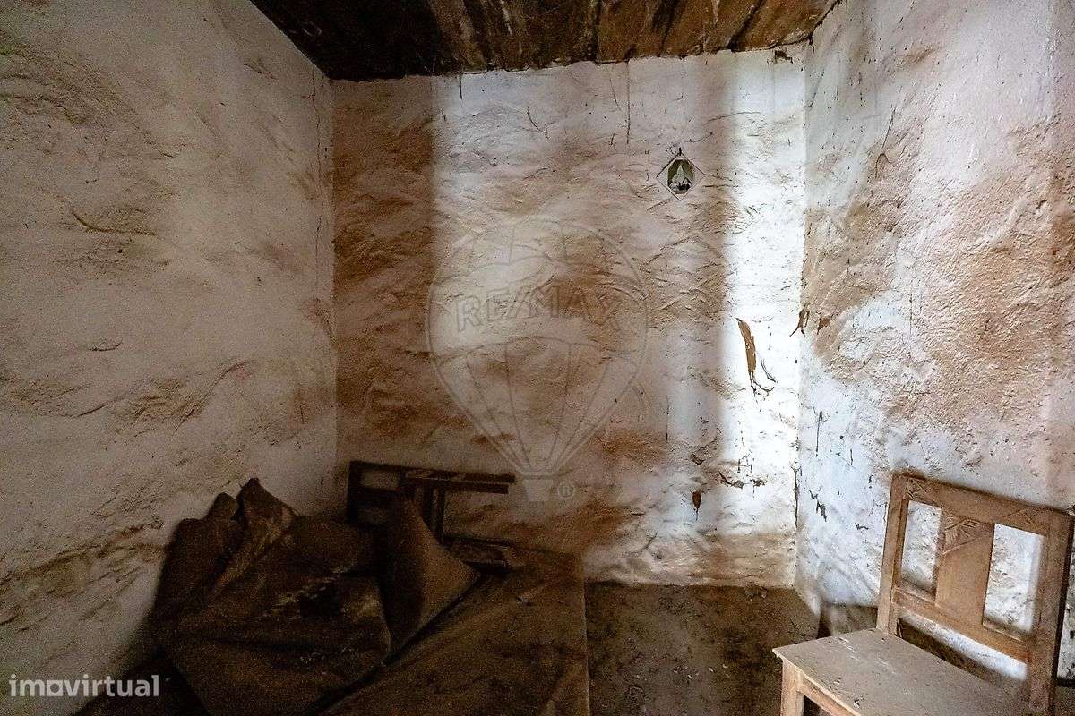 Moradia T1 para venda-9