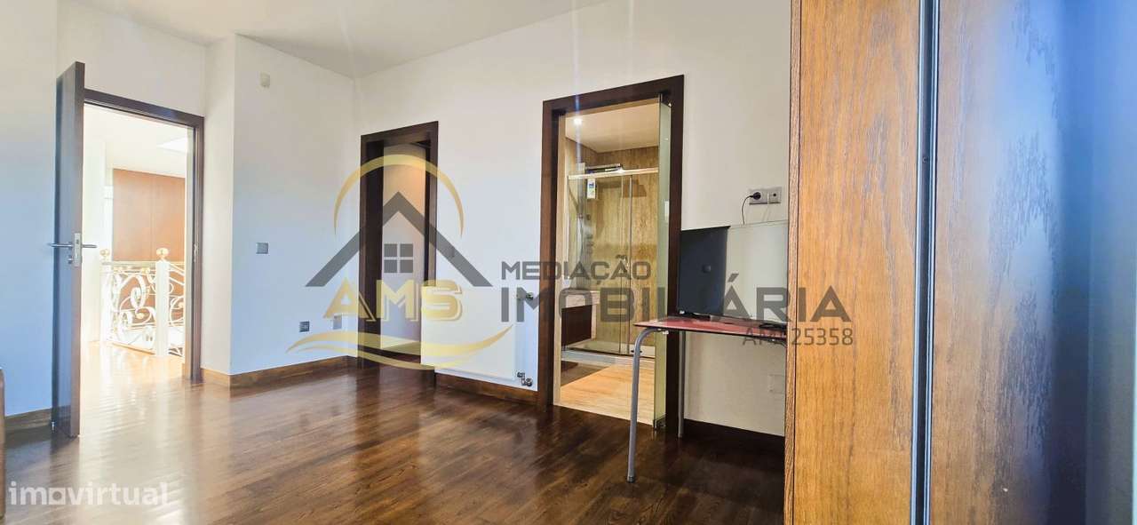 MORADIA DE LUXO 5 QUARTOS-47