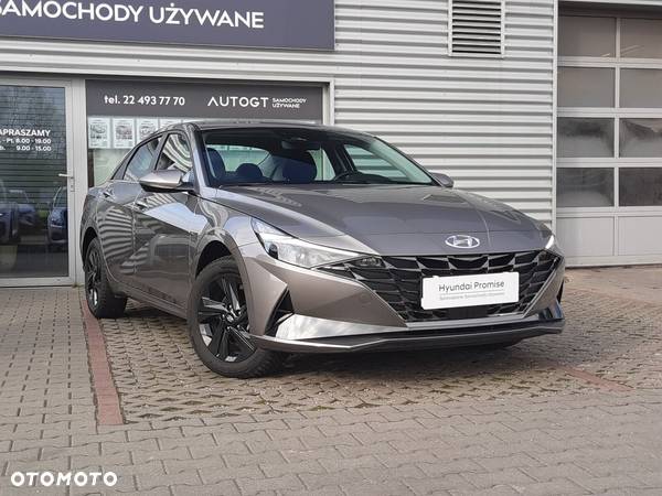 Hyundai Elantra 1.6 Smart CVT - 17