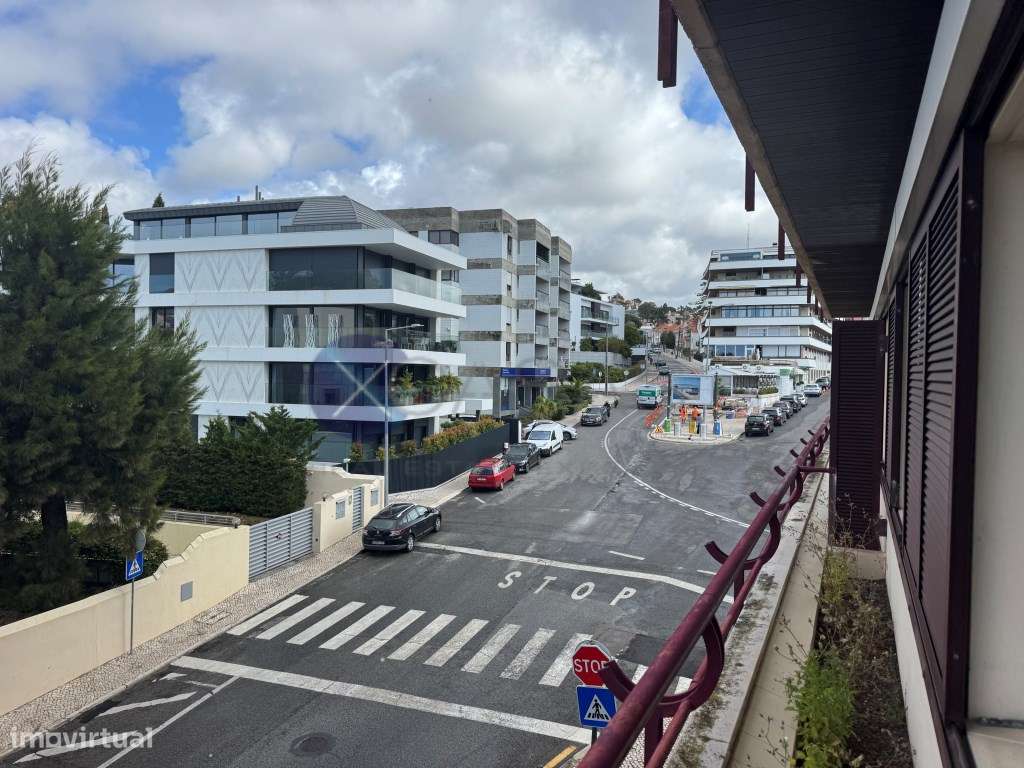 Apartamento T4 para Arrendamento no Estoril - Avenida Aida/ Estoril...-10