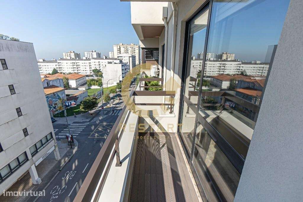 Apartamento T3 no centro do Porto — em zona nobre da cidade - Grande imagem: 4/44