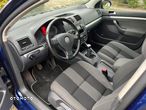 Volkswagen Golf - 4