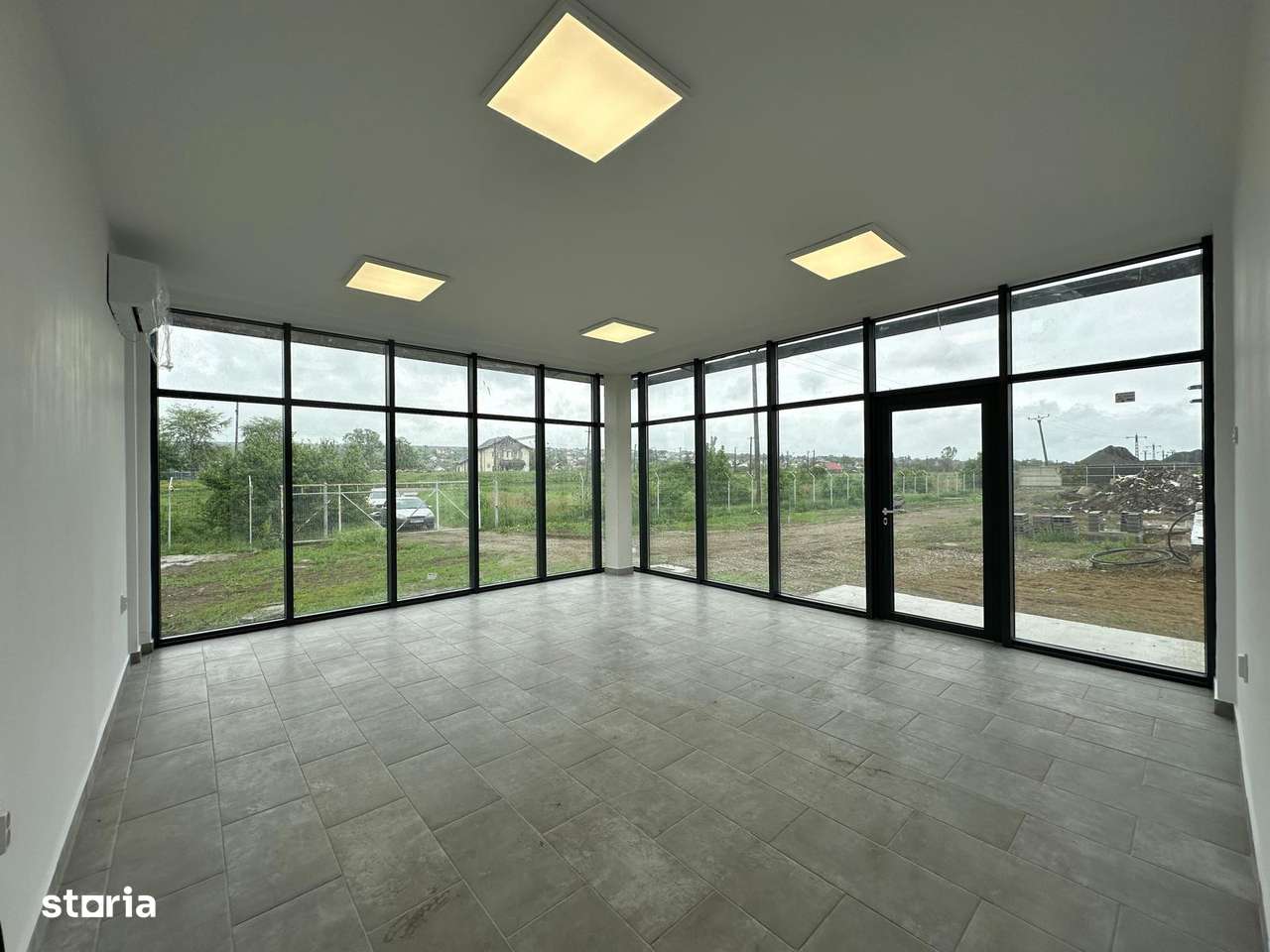 Hala de la 583mp la 1166mp, Letcani, aproape de Metro - Imagine principală: 5/15