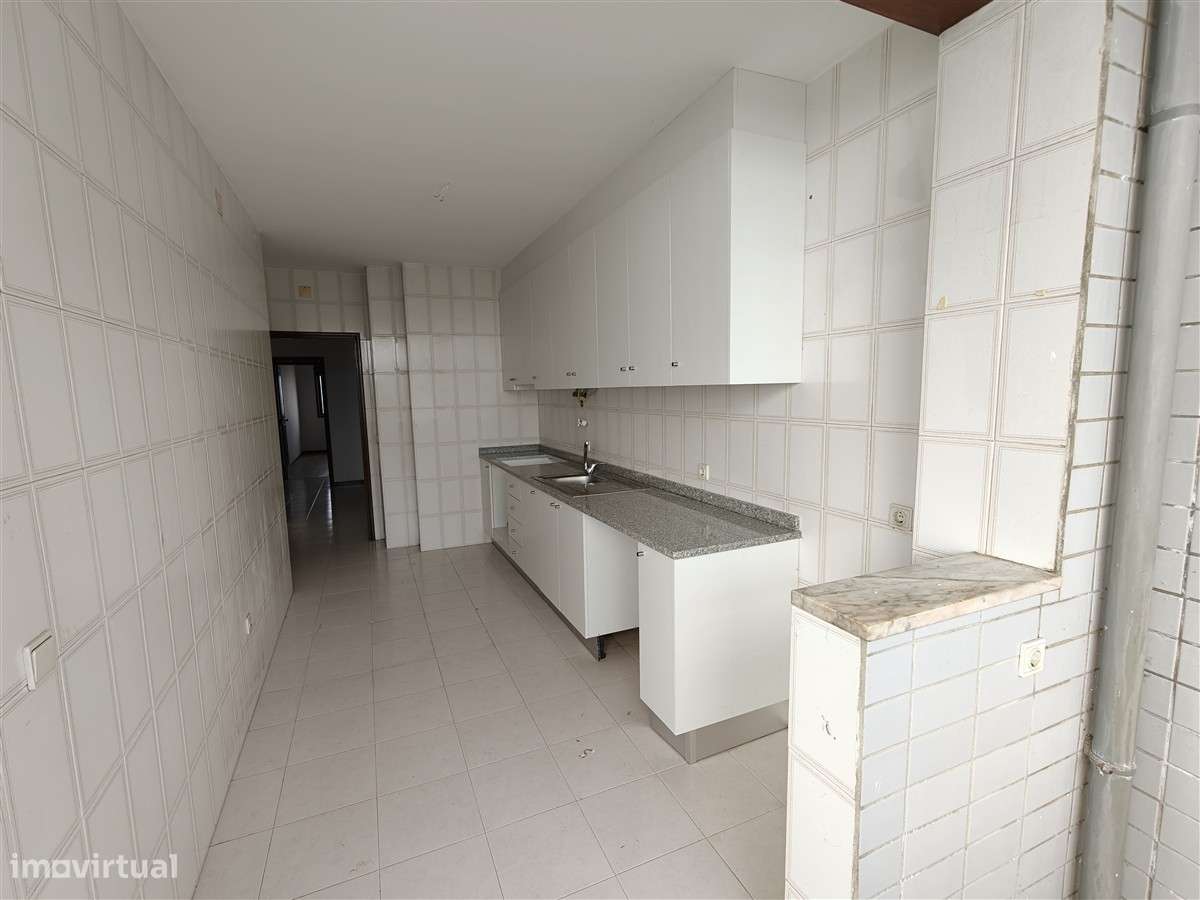 T2+1-1ª Linha de Mar-Praia-Póvoa de Varzim - Grande imagem: 5/12