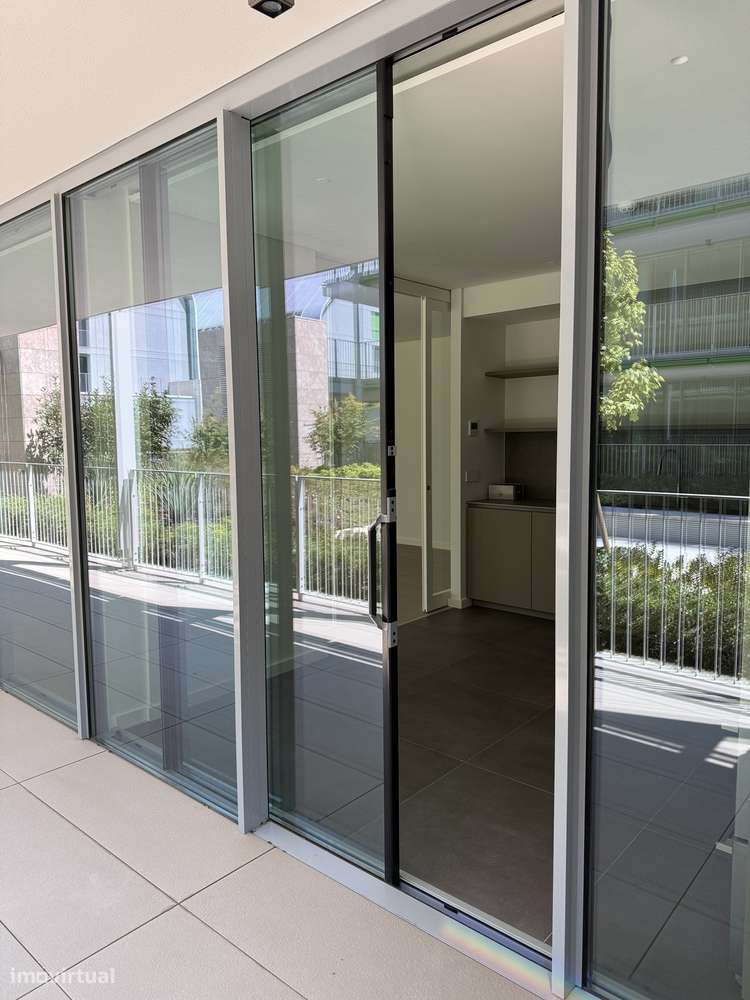 Exclusivo T4 no Prata Riverside Village-7