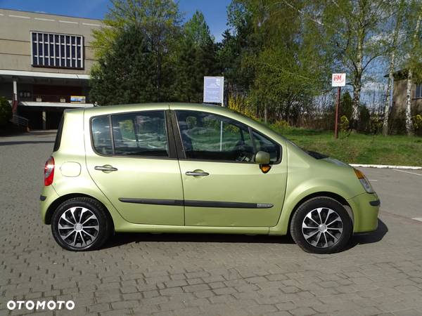 Renault Modus 1.6 Luxe Dynamique - 2