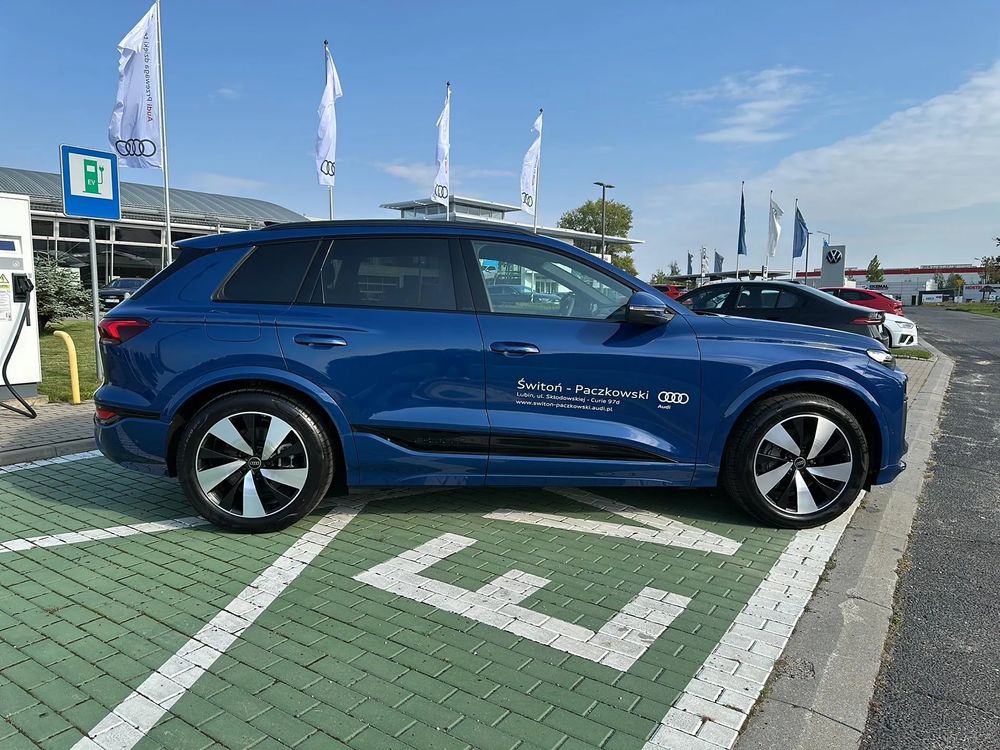 Etron Quattro 387KM Demo Lubin