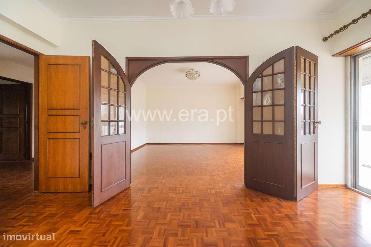 Apartamento T6 - Benfica-13