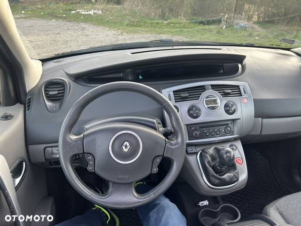 Renault Scenic 1.6 16V 110 Expression - 5