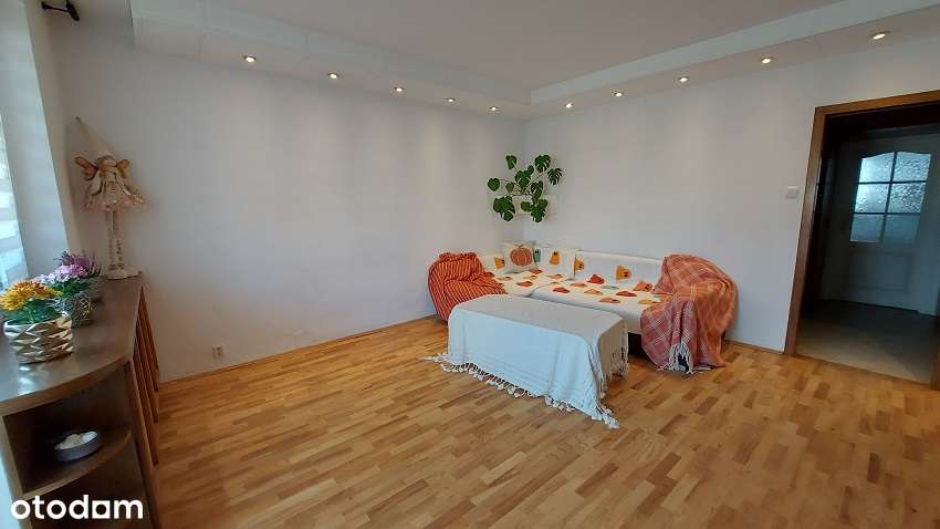 Słoneczne z miejscem postojowym i dużą piwnicą. - Pełny obrazek: 4/16