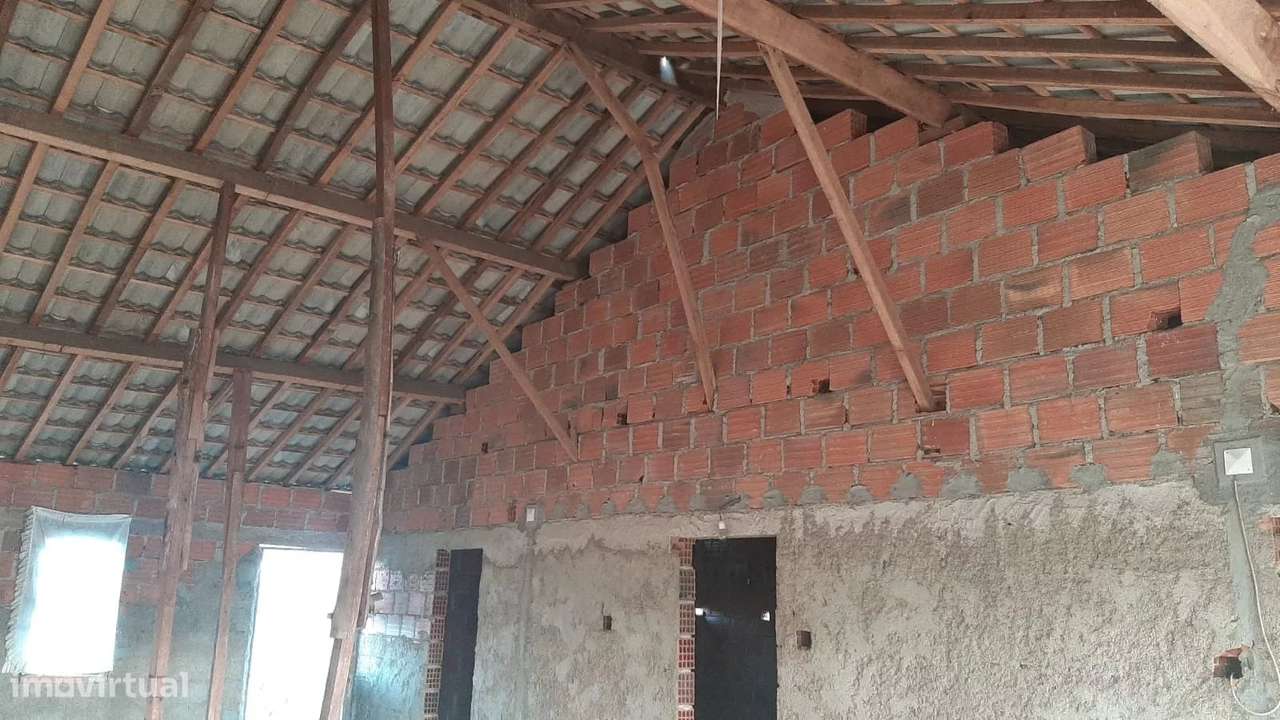 Moradia T3 em Macedo do Mato, Bragança - Grande imagem: 5/23