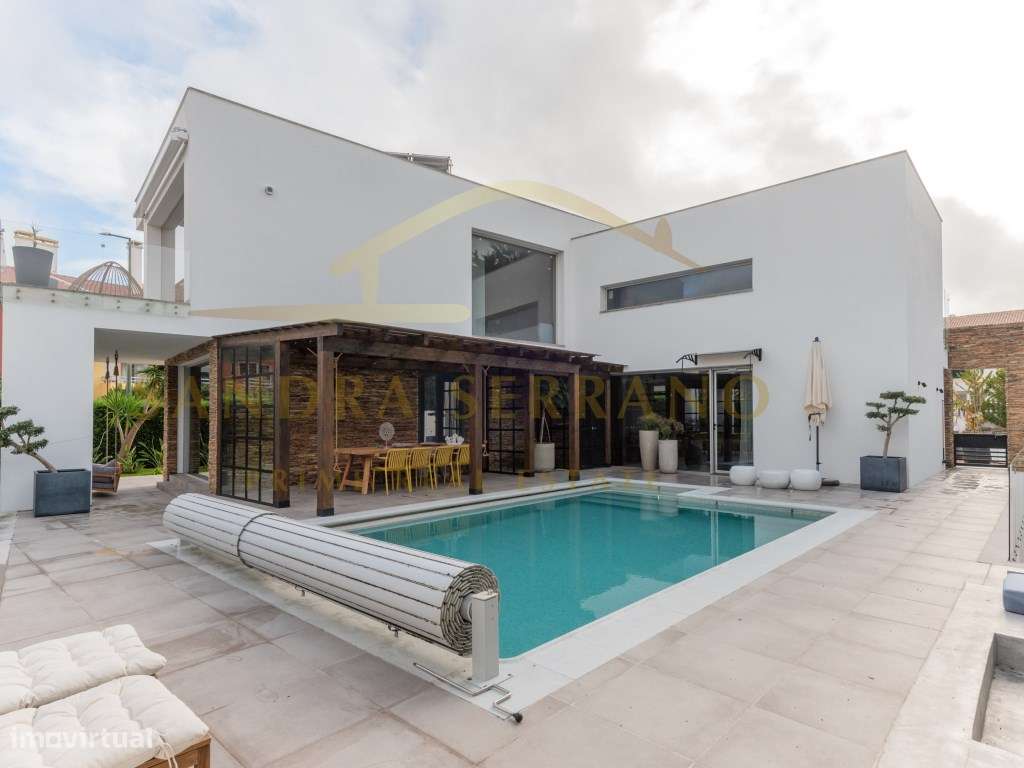 Moradia de arquitetura contemporânea com 5 Suítes-13