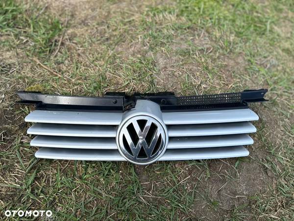 Atrapa grill VW Bora lakier srebrny - 1