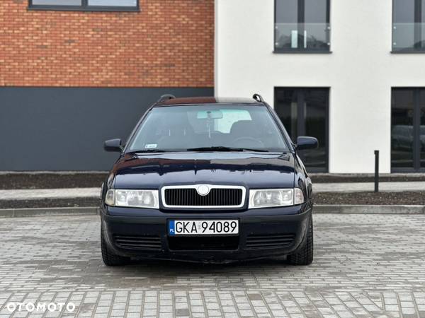 Skoda Octavia 1.9 TDI 4x4 Ambiente - 2