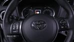 Toyota Yaris 1.5 HSD 20 Anos - 14