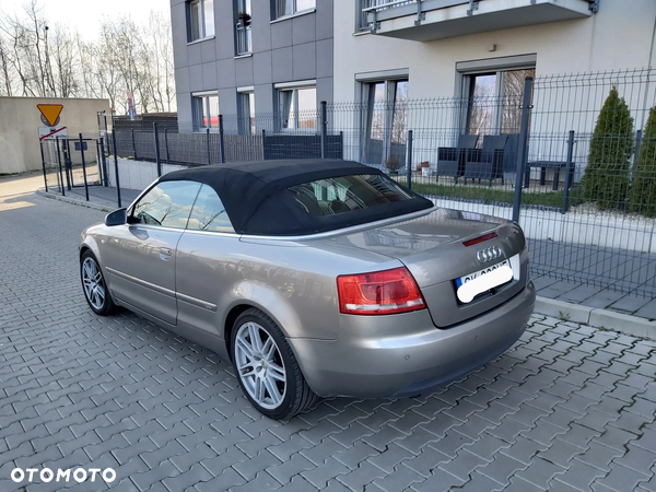 Audi A4 Cabriolet 2.5 TDI - 2