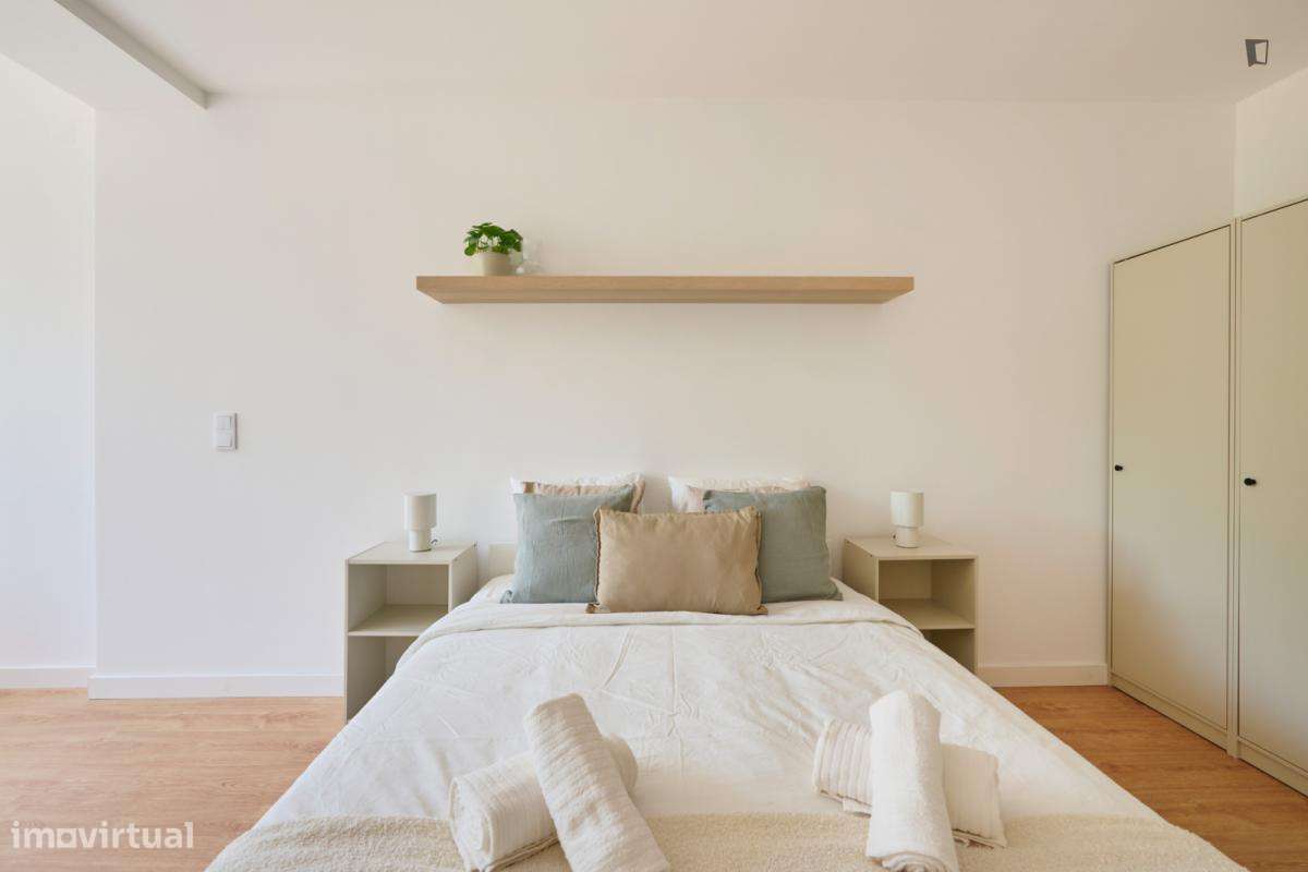 Quarto - localizado em Alameda Lisbon - Grande imagem: 5/45