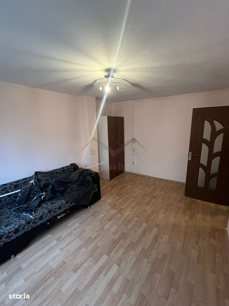 Apartament 1 camera decomandat Nicolina - Imagine principală: 5/8