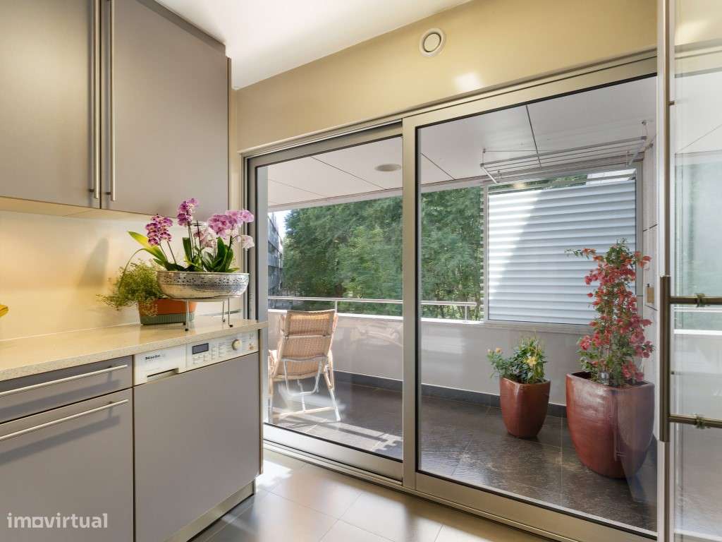 Apartamento Premium com Vista para o Parque da Cidade, Porto-9