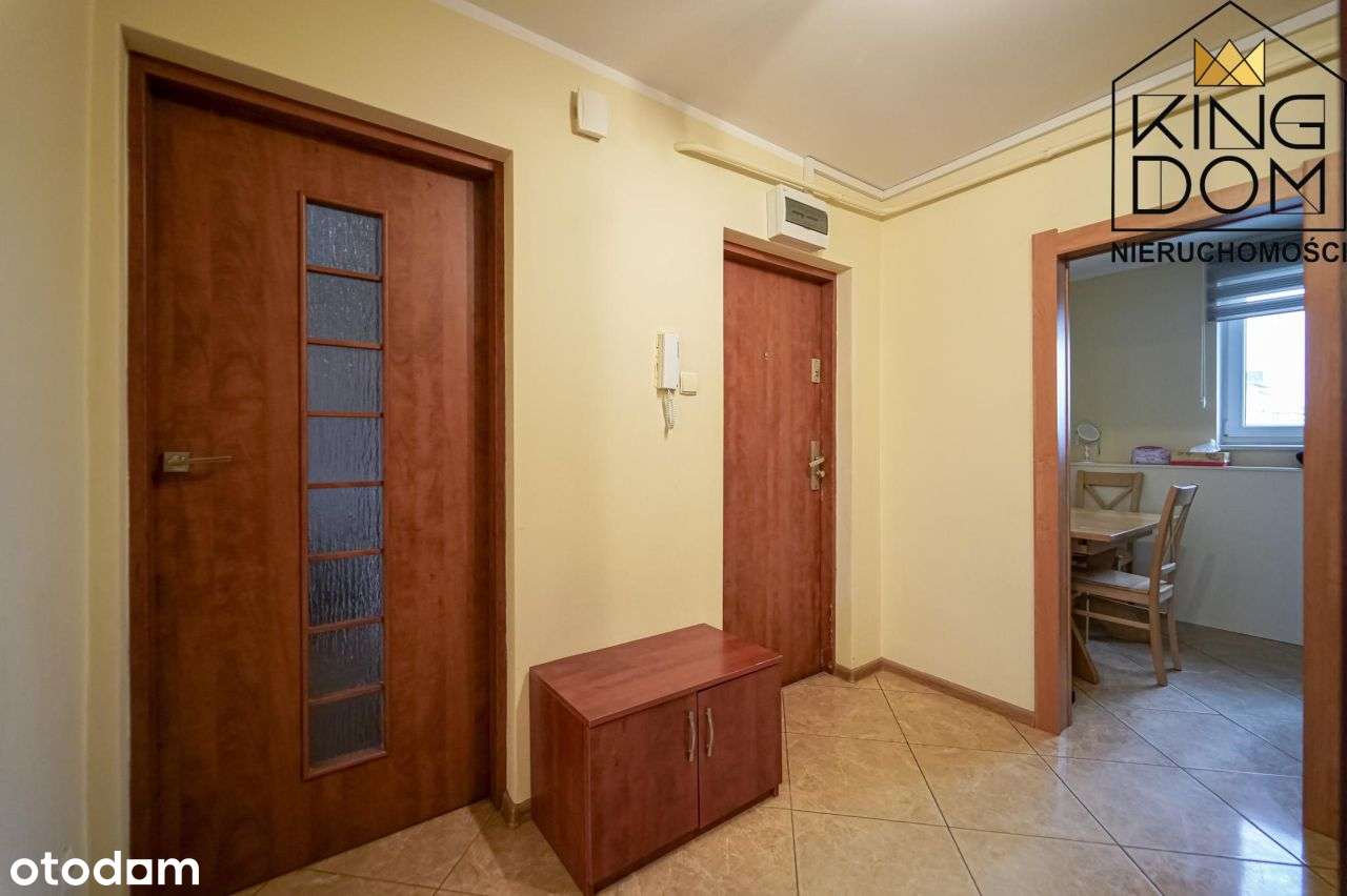 Przestronne 4-pokojowe mieszkanie z balkonem-11