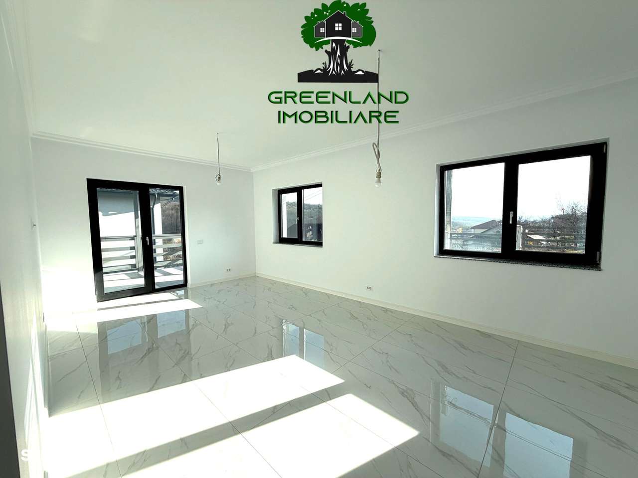 Casa 4 camere, 2 Bai, 153 mp, canalizare, INTABULATA, Parcare, Rediu-3