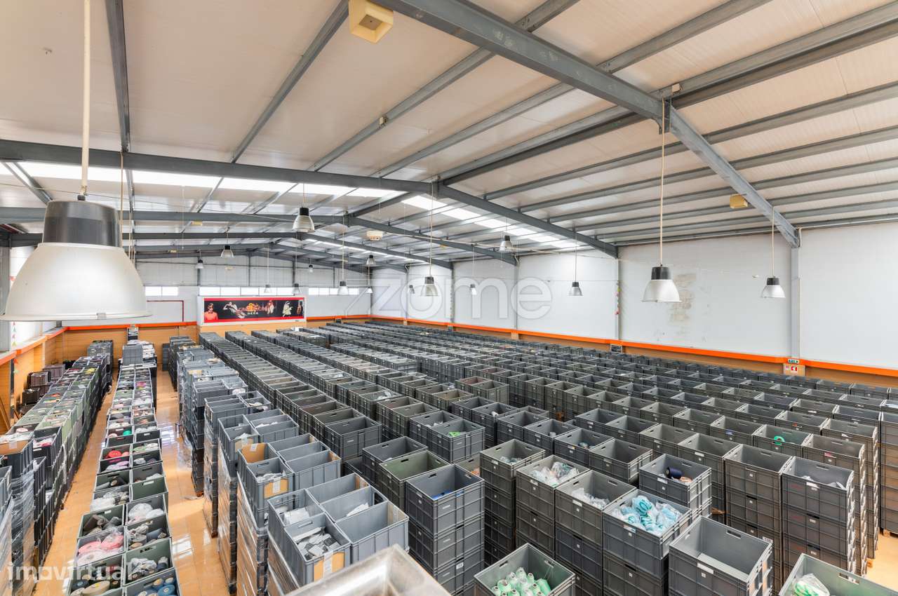 Pavilhão para arrendamento com 1797m2 em Frossos - Braga - Grande imagem: 4/29