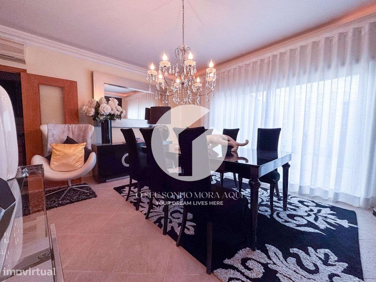 Moradia T4 de luxo mobiliada à venda em Olhão-5