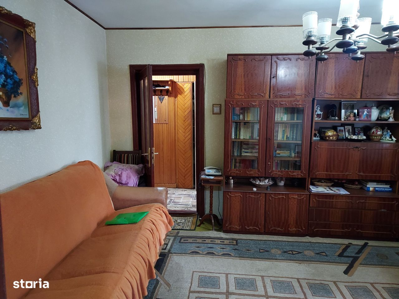 Marasesti - apartament cu 2 camere semidecomandate, etajul 3