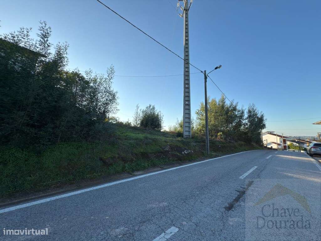 Terreno para moradia T5 isolada, Lordemão - projeto aprovado - Grande imagem: 5/10