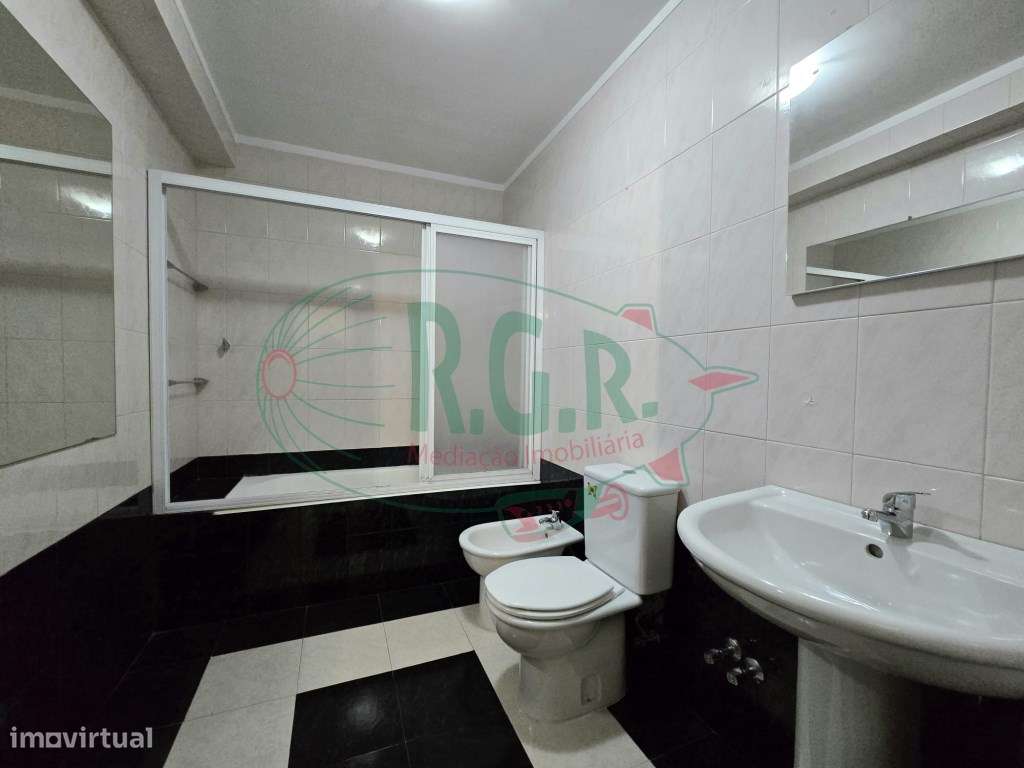 Apartamento T1 | Garagem Fechada | 3 min do Porto-17