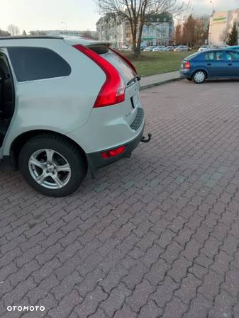 Volvo XC 60 D5 AWD - 4