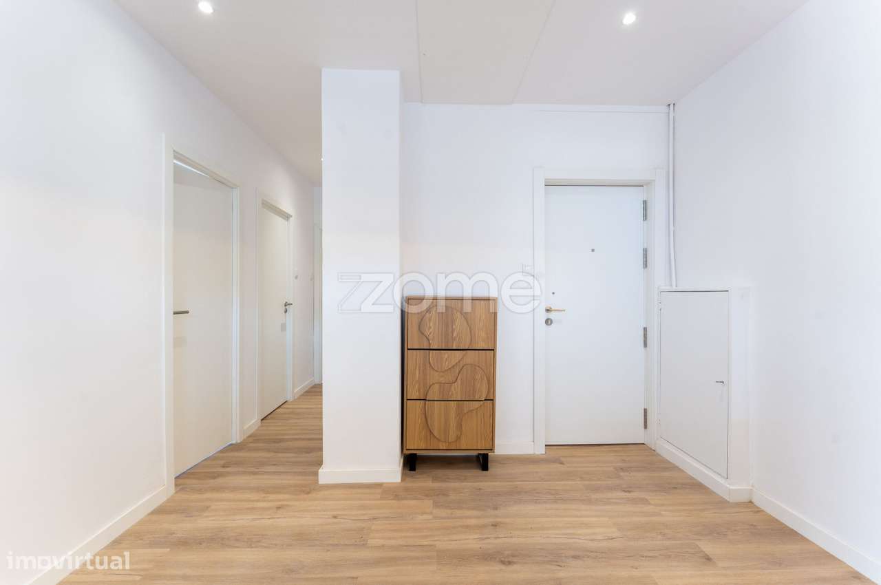 Apartamento T2 renovado, no Centro do Porto. - Grande imagem: 4/18