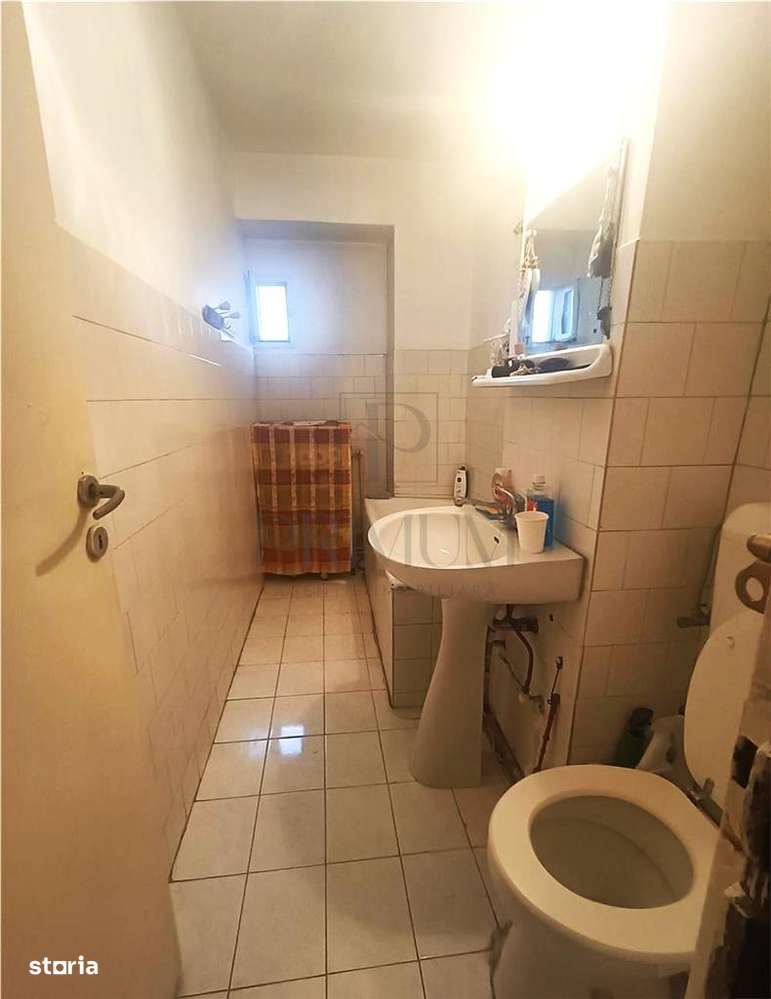 ARADULUI - 4 cam - 2 bai - 1 balcon 13mp - debara - decomandat - centr - Imagine principală: 4/11