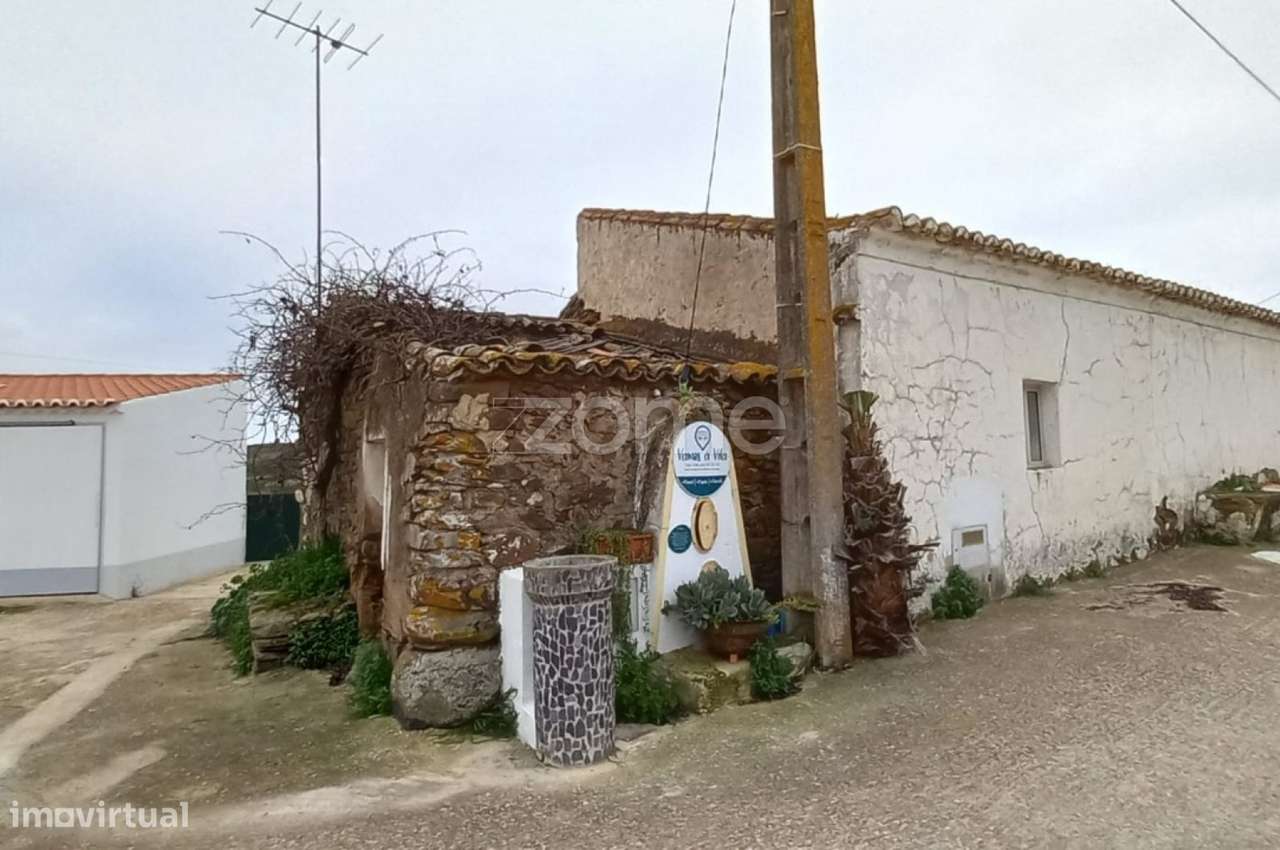 Moradia em pedra para recuperar - Grande imagem: 3/5