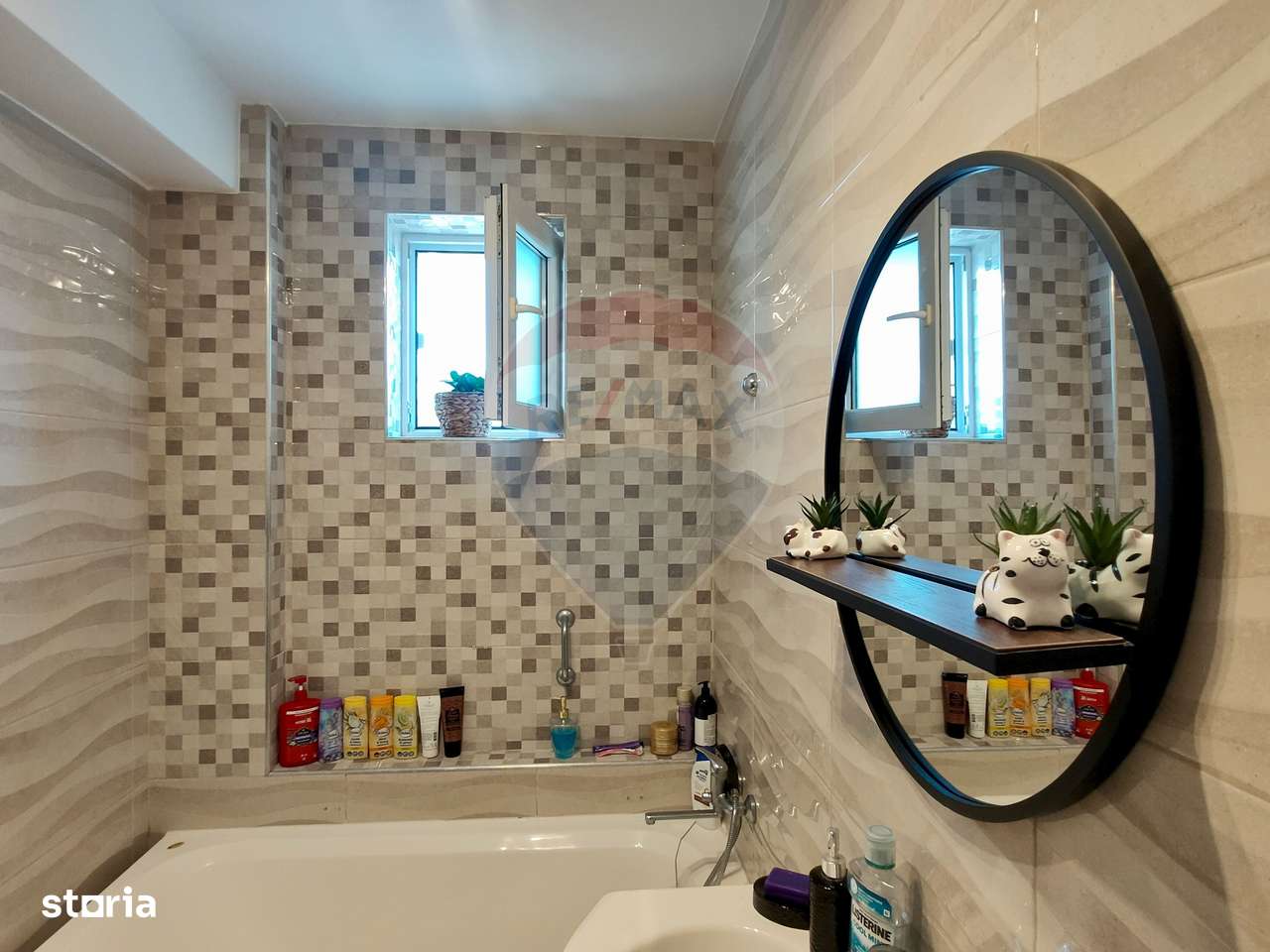 Apartament 2 dormitoare si bucatarie, parcare inclusa, 10 min de Vivo!-15