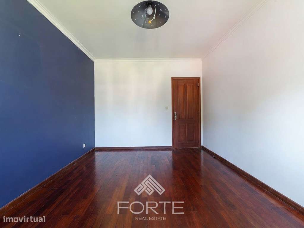Moradia T3+1 em Travanca, Santa Maria da Feira-14