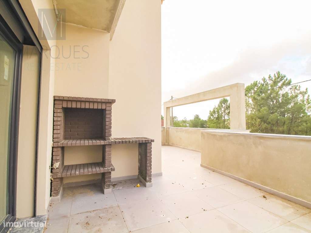 Moradia T4 Isolada com 4 Suites, Jardim e Piscina no Pinhal do Gene... - Grande imagem: 5/33